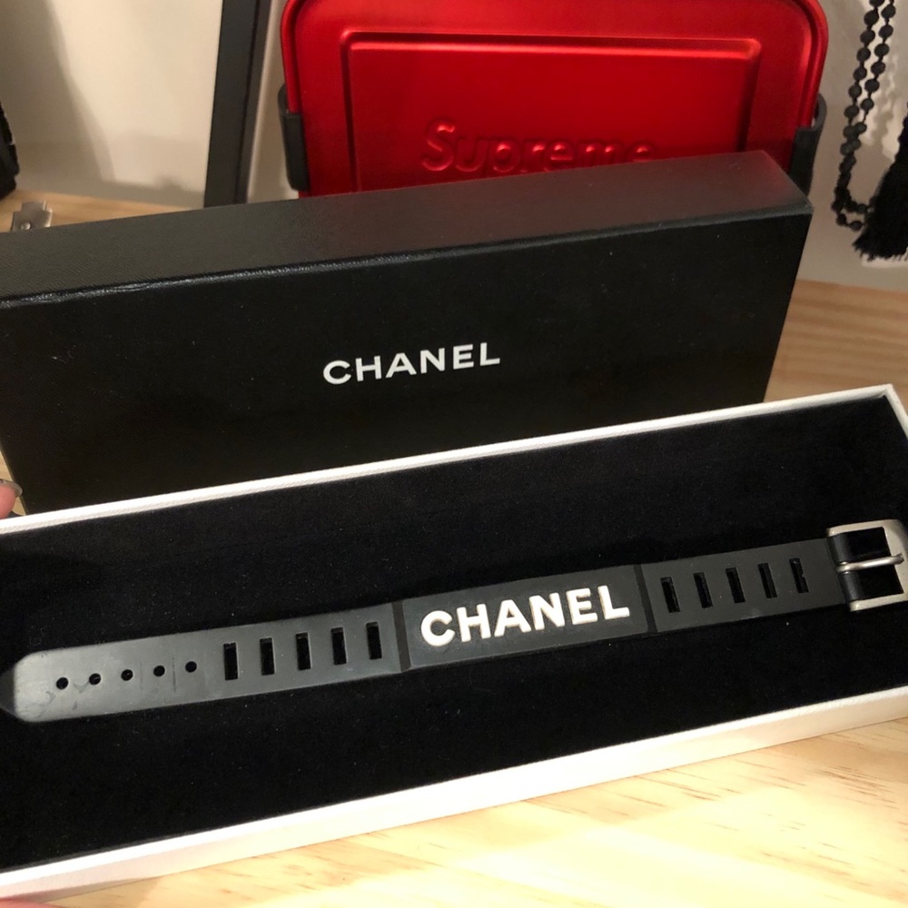 VINTAGE CHANEL bracelet 99P Limited with Box!!